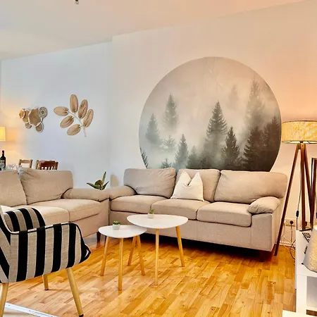 Holiday Appartement,kostenfrei Parkplatz,Innenstadt,3 Bdr,6 Personen,Babybett *