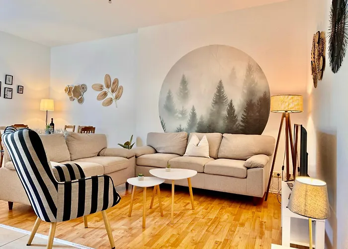 Holiday Appartement,kostenfrei Parkplatz,Innenstadt,3 Bdr,6 Personen,Babybett *