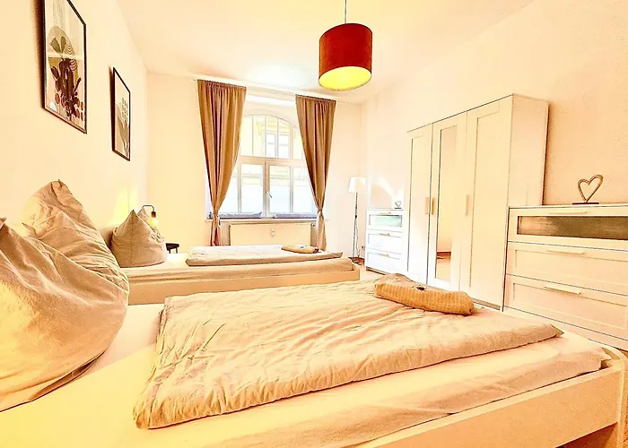 Holiday Appartement,kostenfrei Parkplatz,Innenstadt,3 Bdr,6 Personen,Babybett